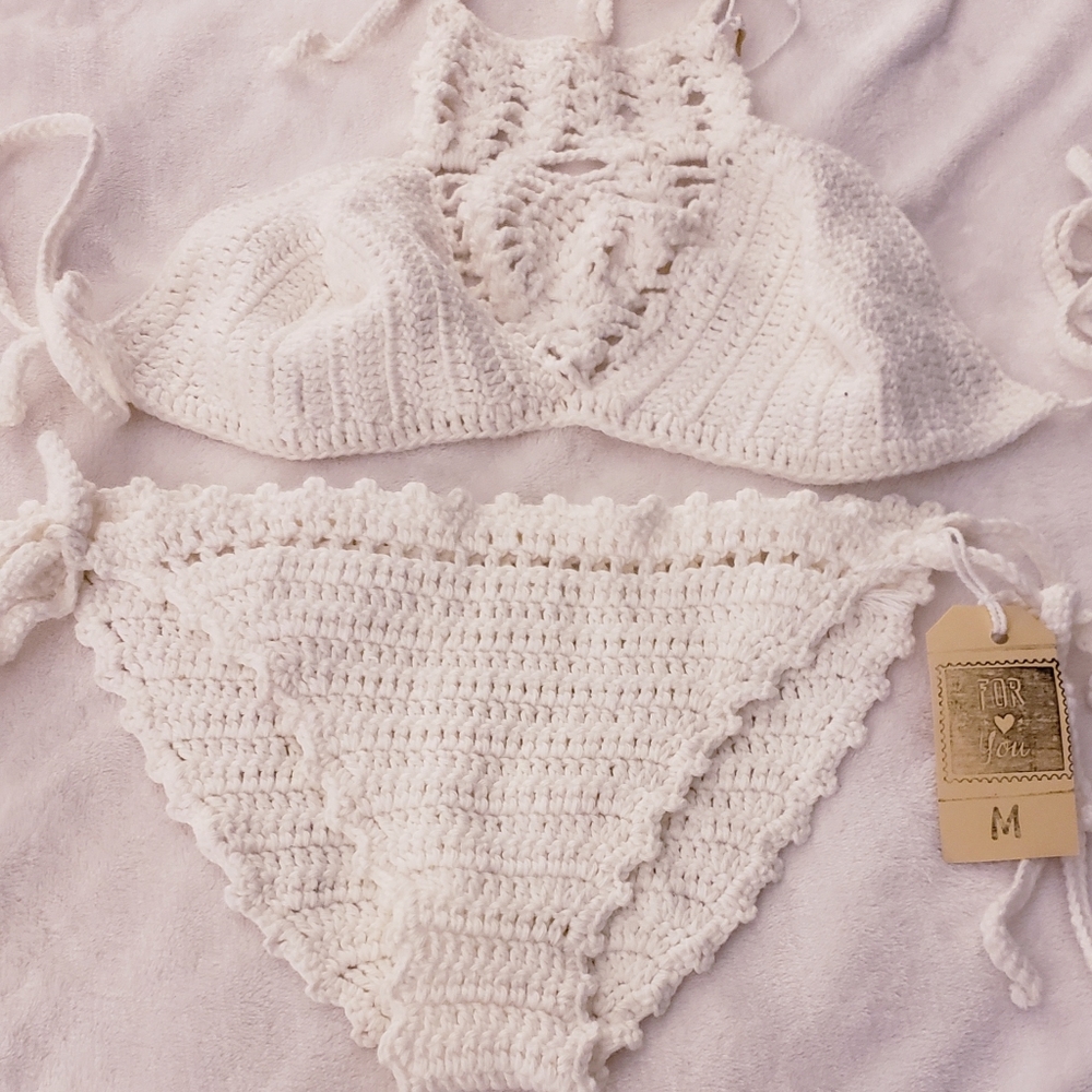 PomCloset Crochet Bikini